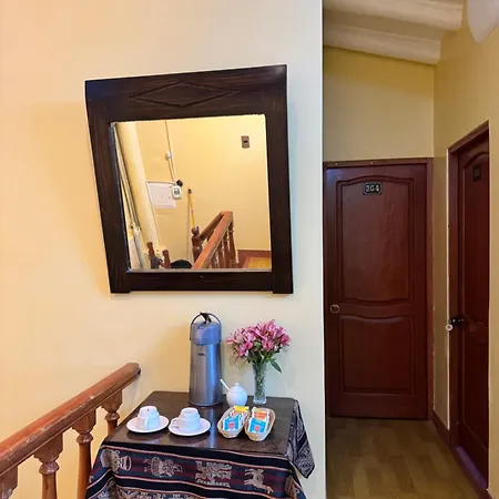 Hostal Monteros
